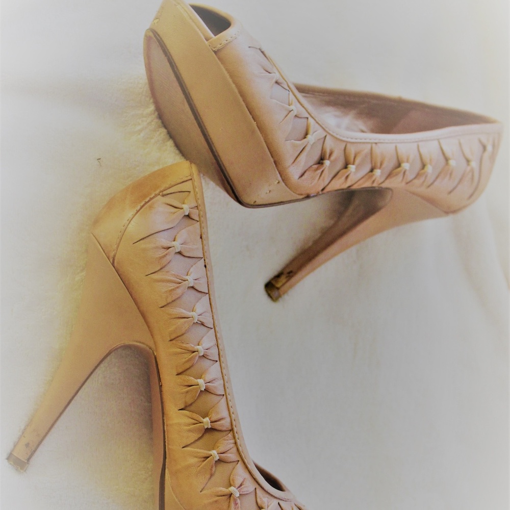 BCBG Aaliyah Nude Platform